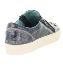 Load image into Gallery viewer, Corral Gray Wings and Cross Sneakers E1552