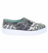 Load image into Gallery viewer, Womens Corral Sneaker Gray Embroidery Inlay E1567